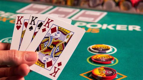 3 card poker online casino.